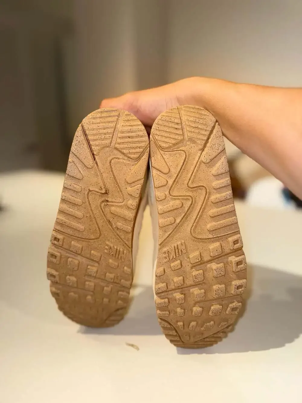Nike Air Max 90 Sun Club Sneakers